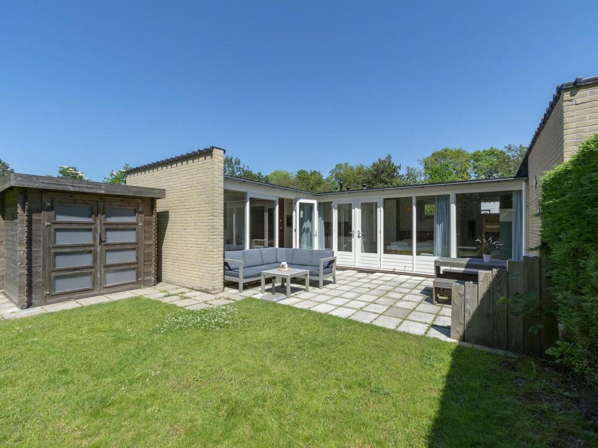 Cozy Bunglow With Garden Sint Maartensvlotbrug Exterior photo