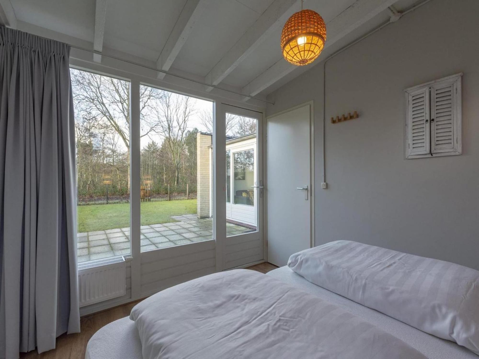 Cozy Bunglow With Garden Sint Maartensvlotbrug Exterior photo